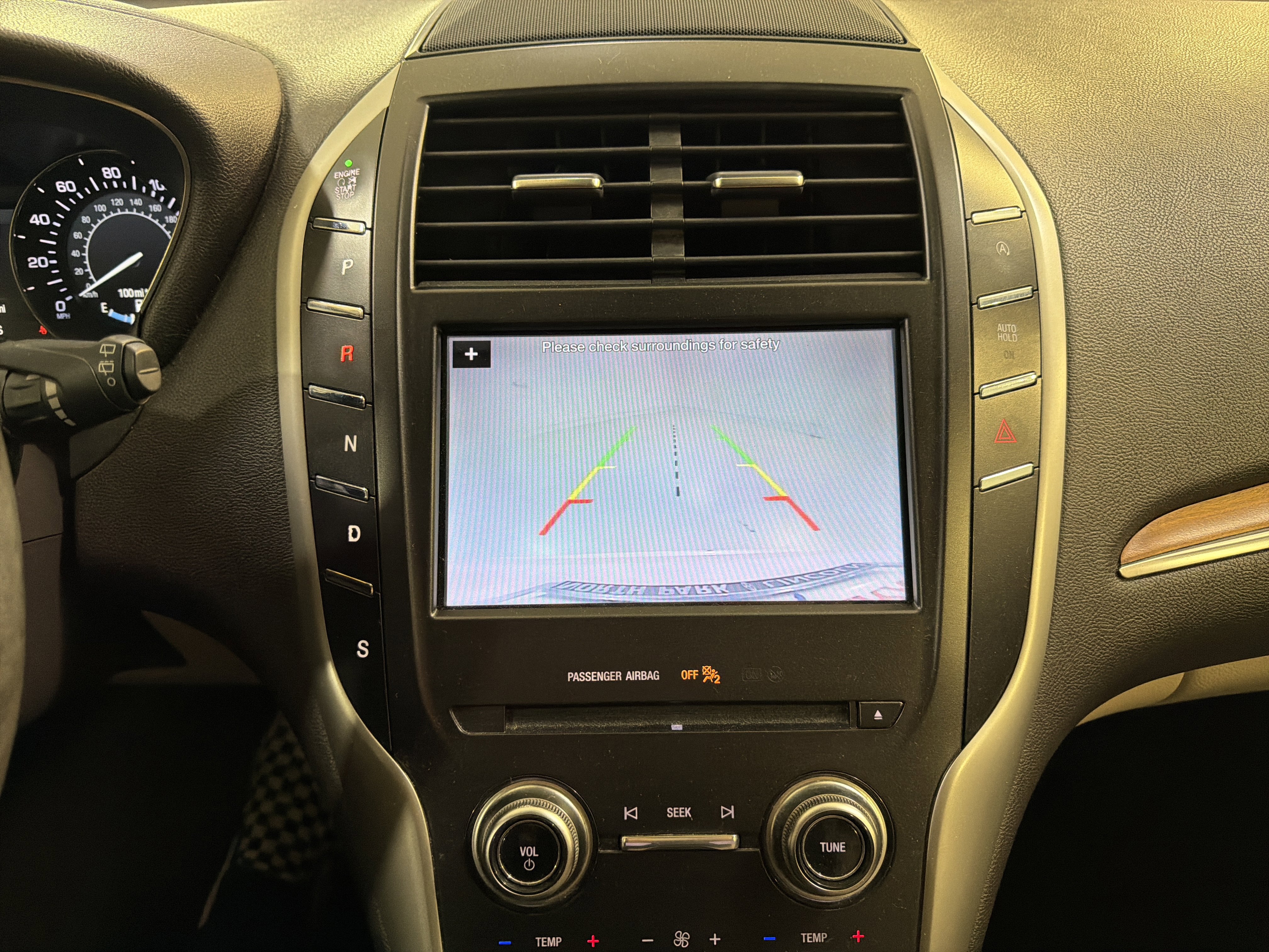 Used 2019 Lincoln MKC Select w/ Select Plus Package FWD image 16