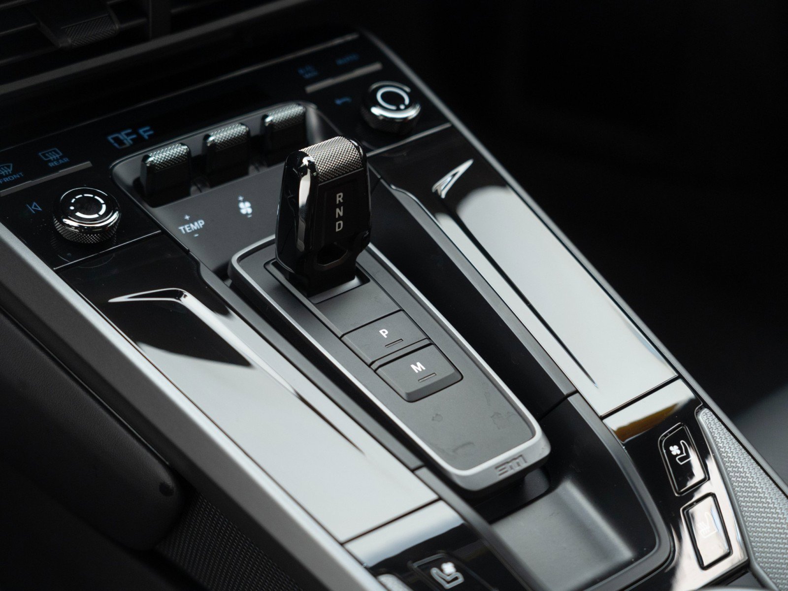 Certified 2025 Porsche 911 Carrera image 27