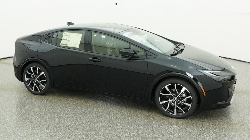 New 2026 Toyota Prius Plug-In Hybrid FWD image 15
