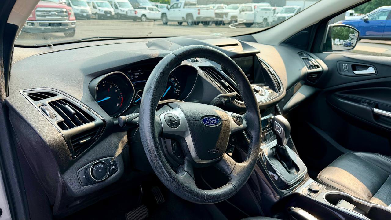 Used 2014 Ford Escape Titanium AWD/4WD image 18