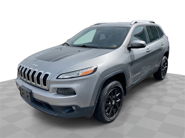 Used 2015 Jeep Cherokee Latitude w/ Comfort/Convenience Group