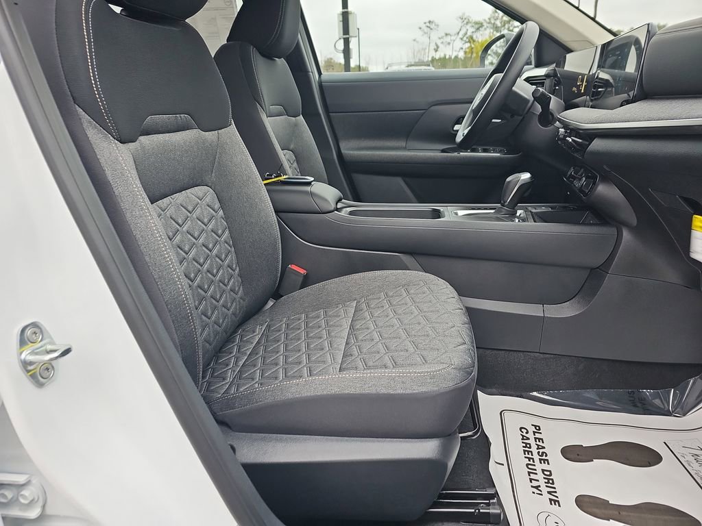 New 2026 Nissan Kicks SV w/ SV Premium Package FWD image 14