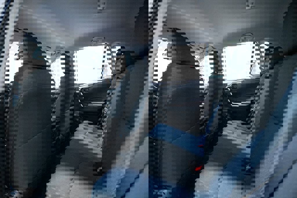 Used 2023 Toyota RAV4 LE image 32