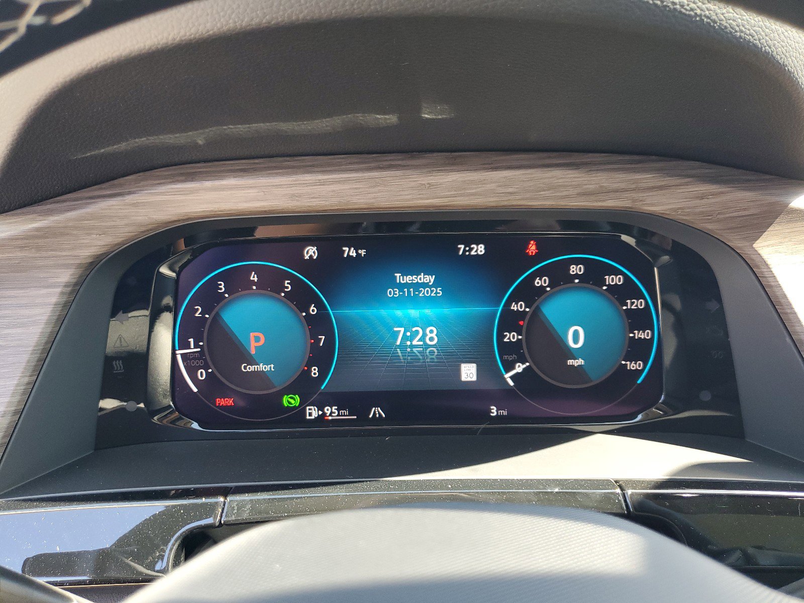 New 2025 Volkswagen Atlas SEL image 32