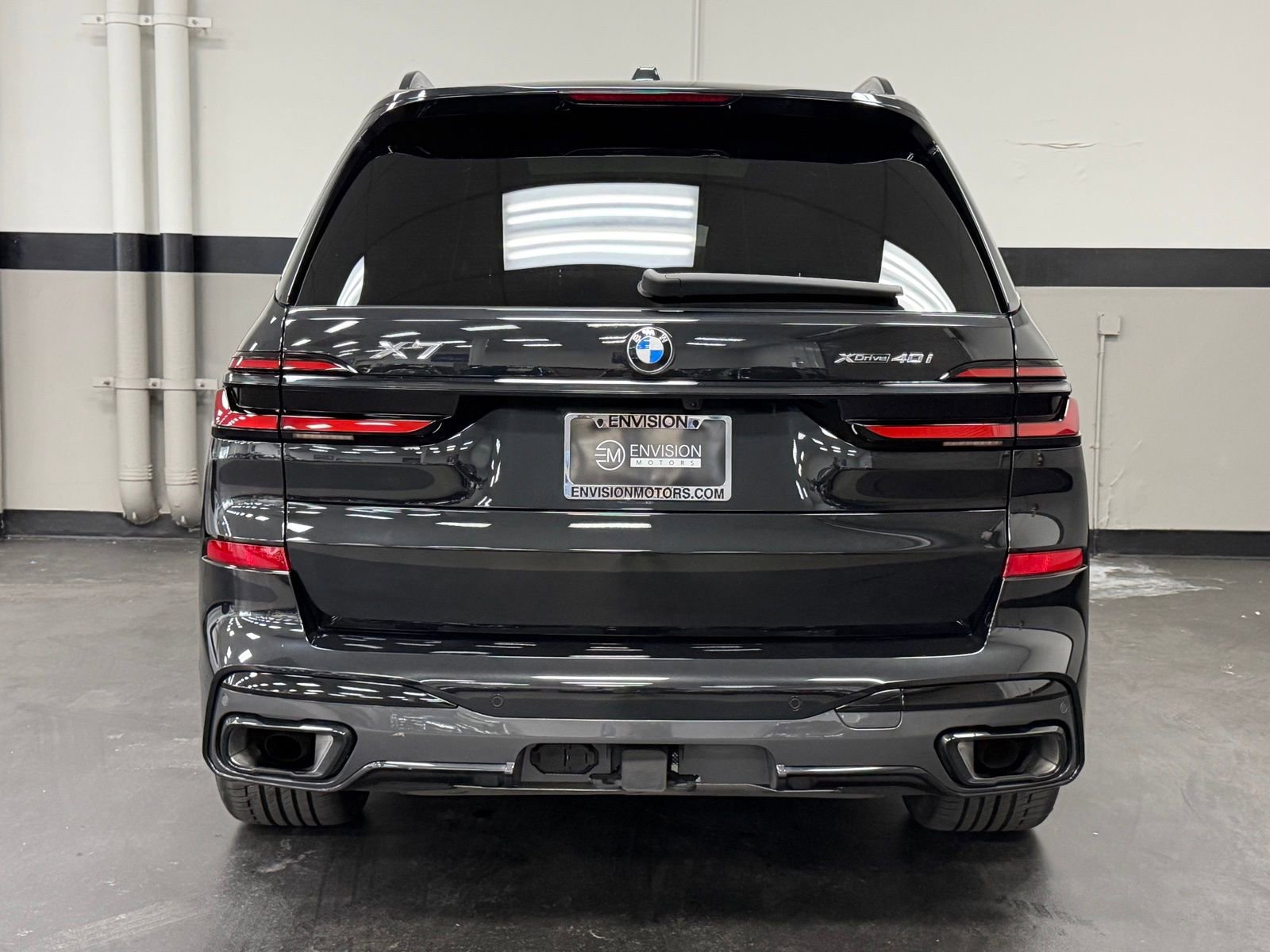 Used 2025 BMW X7 xDrive40i w/ Executive Package image 11