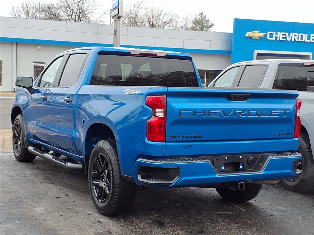 Used 2024 Chevrolet Silverado 1500 Custom w/ LPO, Dark Essentials Package image 2