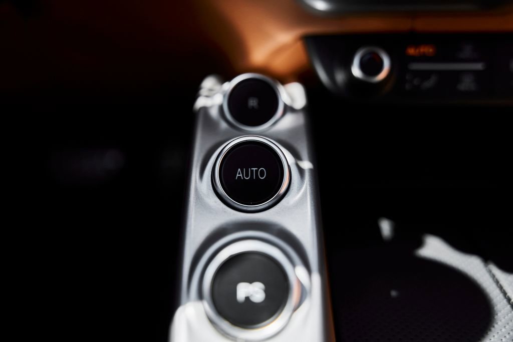 Used 2018 Ferrari GTC4Lusso image 69