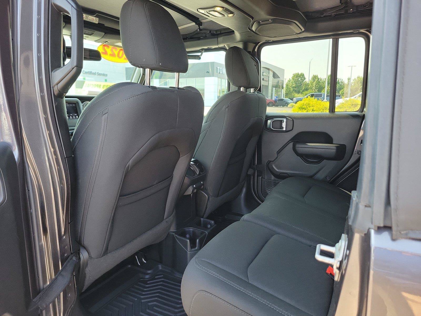 Used 2022 Jeep Wrangler Unlimited Sport AWD/4WD image 10