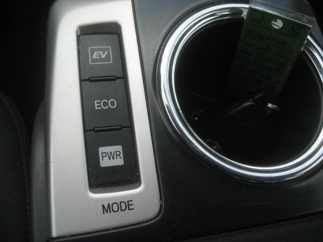 Used 2013 Toyota Prius V Five image 28