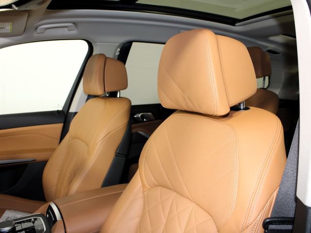Used 2024 BMW X7 xDrive40i w/ Premium Package image 20