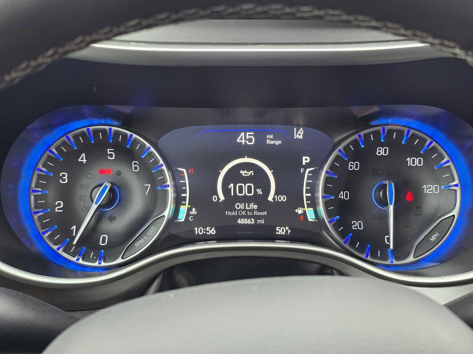 Used 2024 Chrysler Pacifica Touring-L image 25