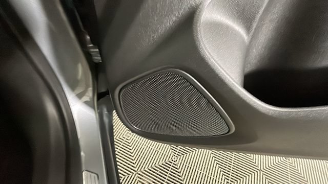 Used 2023 Buick Encore GX Preferred w/ Cold Weather Comfort Package AWD/4WD image 31