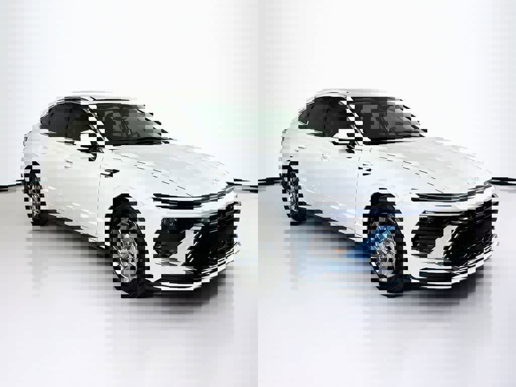 Used 2025 Hyundai Sonata SE image 22