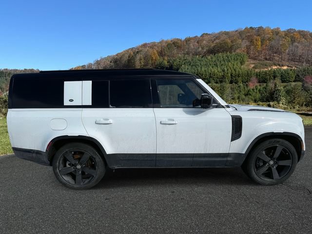 Used 2023 Land Rover Defender 130 X-Dynamic SE image 8
