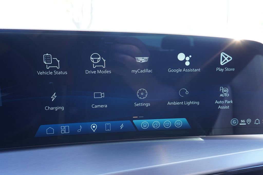 New 2026 Cadillac Vistiq Premium Luxury AWD/4WD image 22
