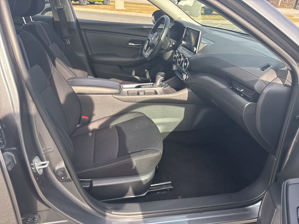 Used 2023 Nissan Sentra SV FWD image 28