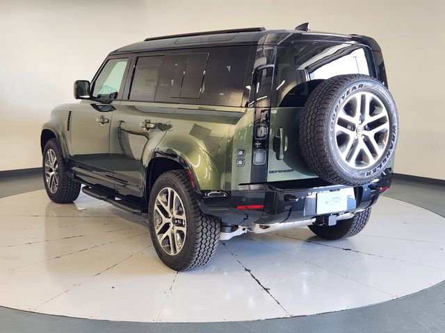 New 2026 Land Rover Defender 110 X-Dynamic SE image 6