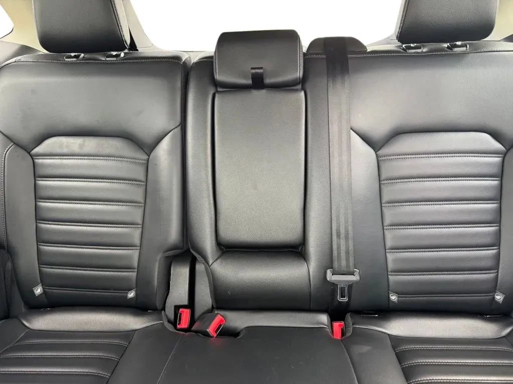 Used 2024 Ford Edge SEL AWD/4WD image 18