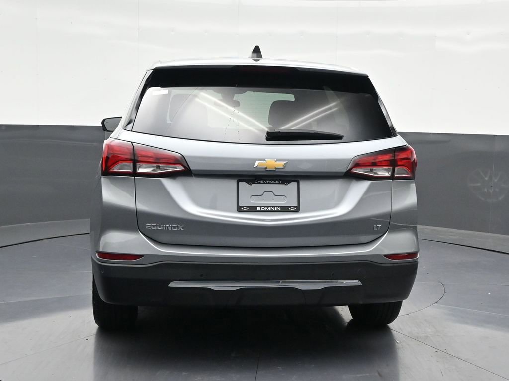 Used 2024 Chevrolet Equinox LT FWD image 4