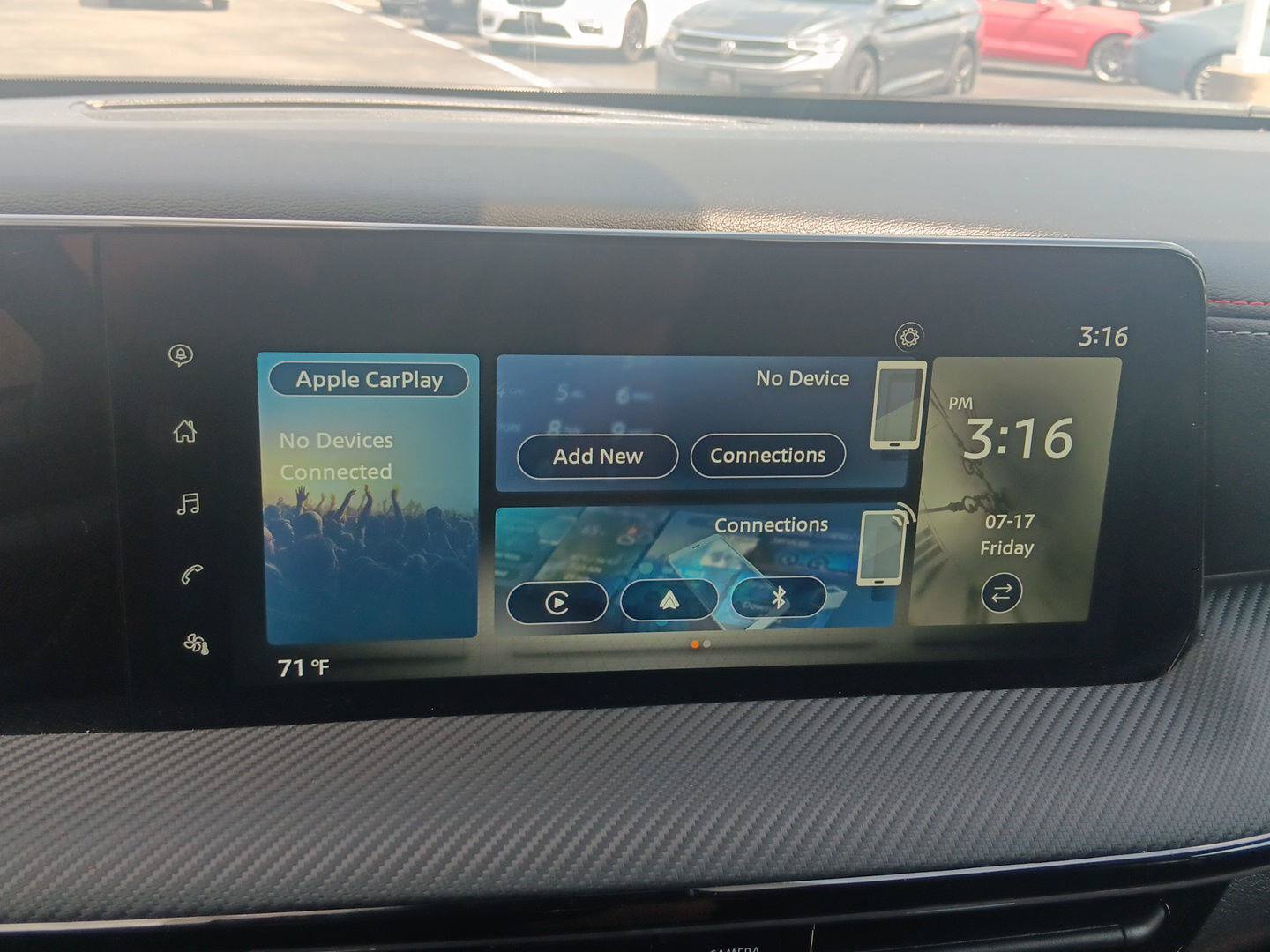 Used 2025 Nissan Kicks SR FWD image 18