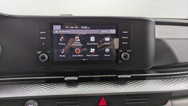 Used 2024 Kia Carnival LX image 27