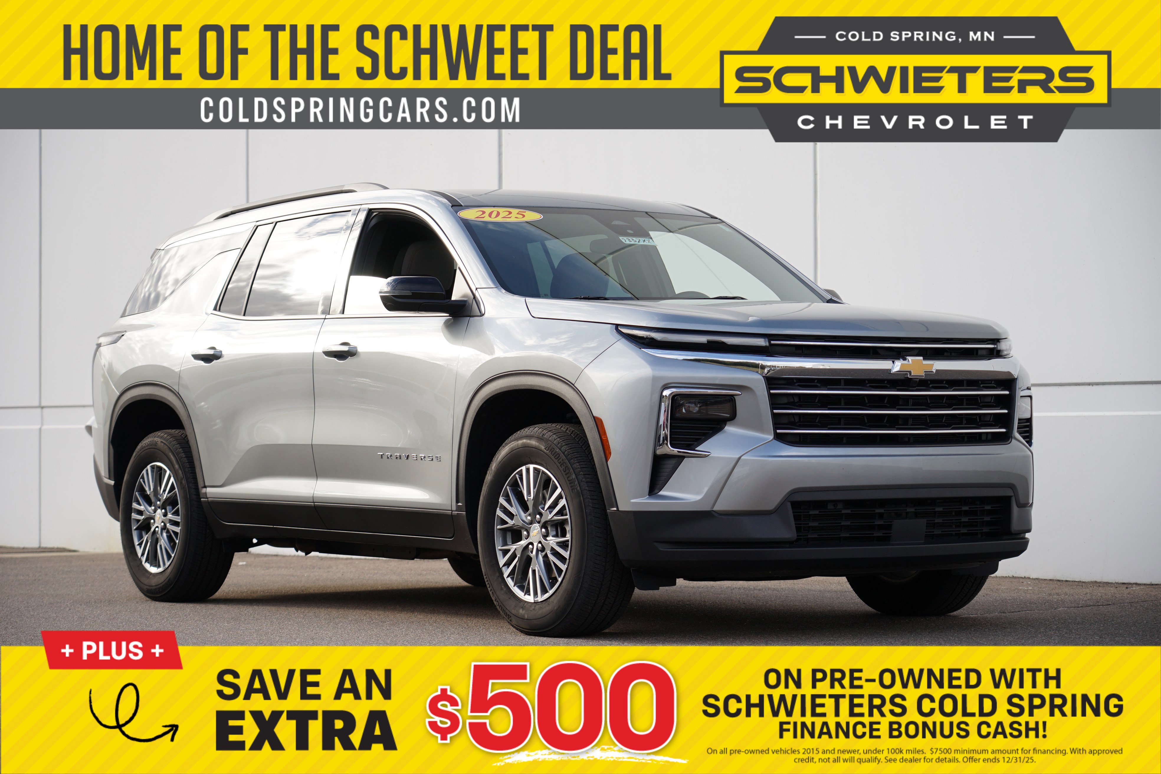 Used 2025 Chevrolet Traverse LT