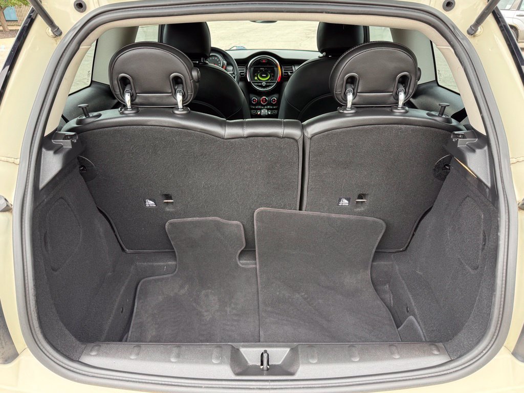 Used 2018 MINI Cooper 2-Door Hardtop FWD image 14
