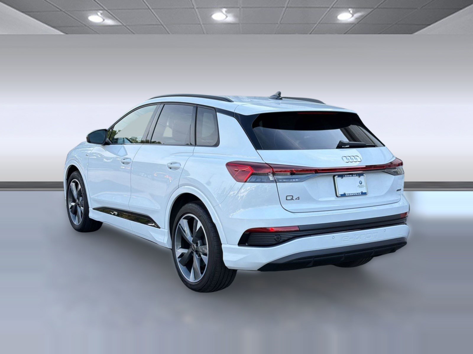 Used 2024 Audi Q4 e-tron Premium AWD/4WD image 3