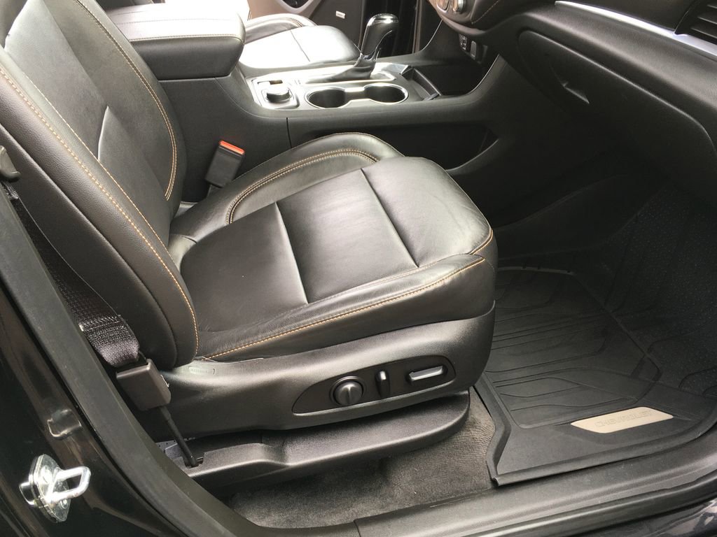 Used 2020 Chevrolet Traverse RS w/ LPO, Floor Liner Package image 33