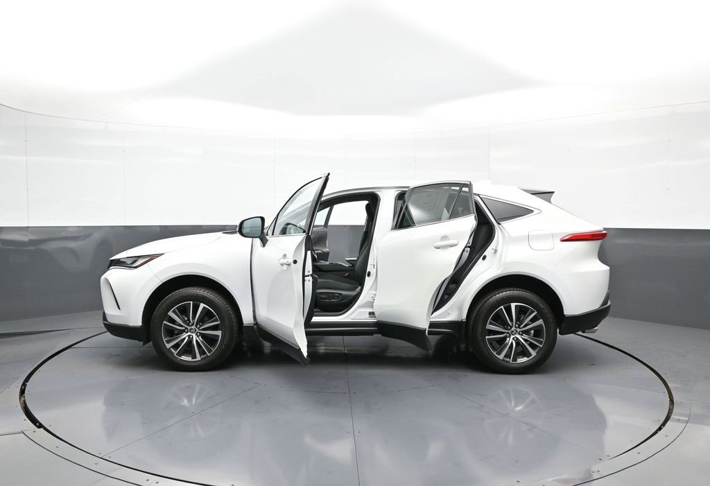 Certified 2024 Toyota Venza LE image 42