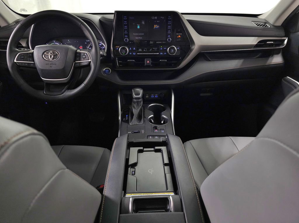 Used 2022 Toyota Highlander Bronze Edition AWD/4WD image 14