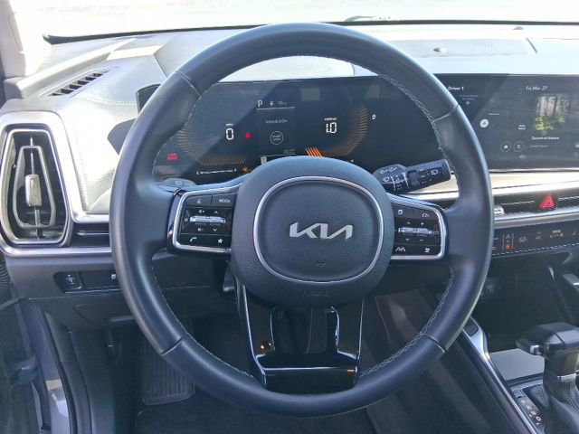 Used 2024 Kia Sorento S image 18