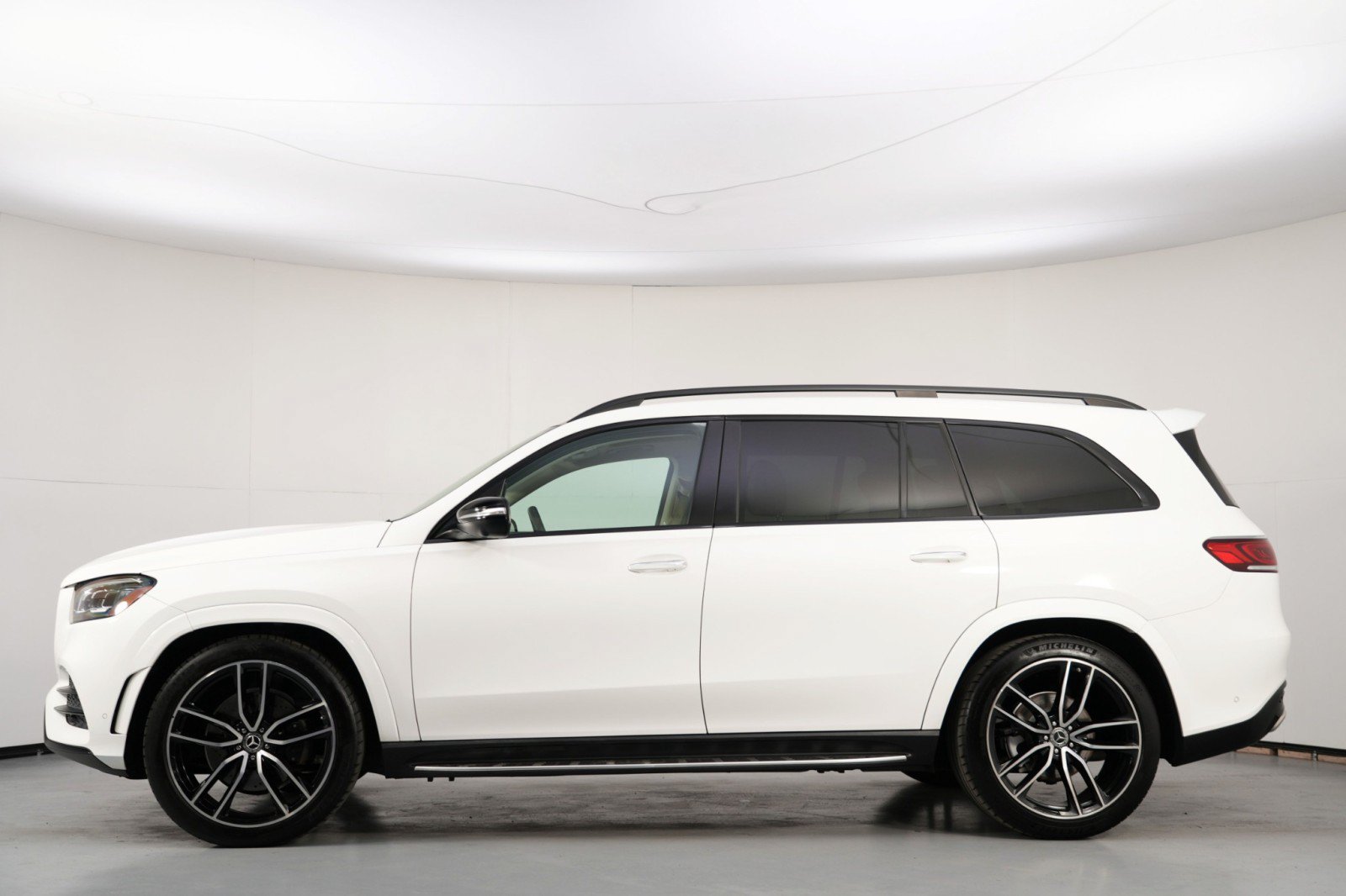 Used 2020 Mercedes-Benz GLS 580 4MATIC image 9