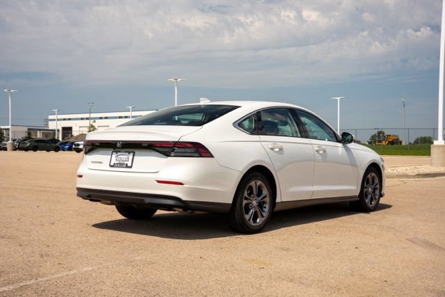 Used 2023 Honda Accord EX image 7