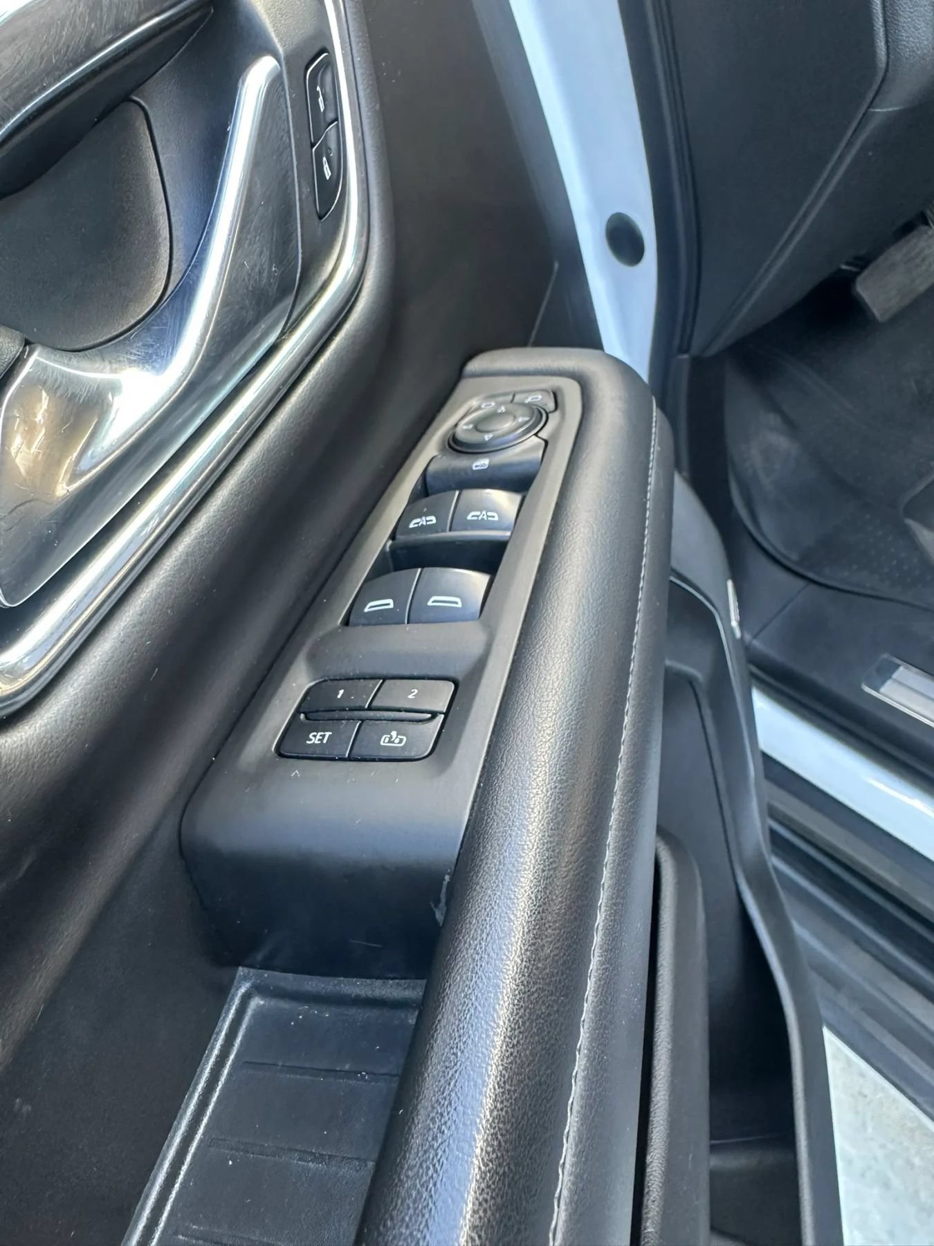 Used 2022 Chevrolet Tahoe LT RWD image 13