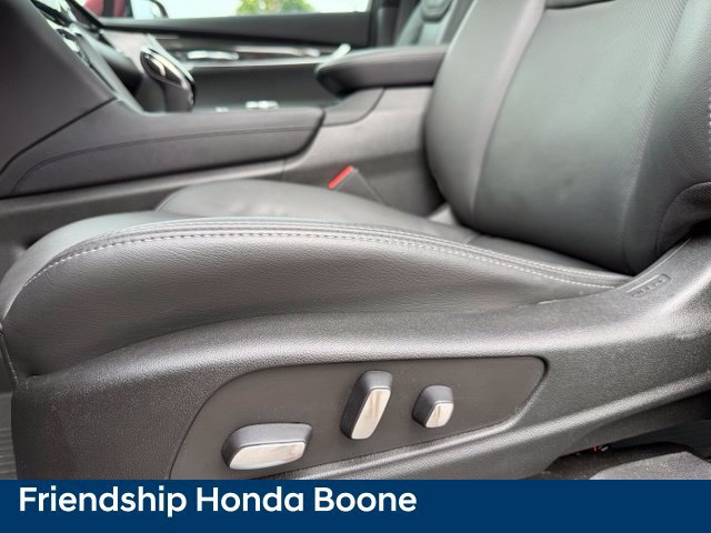 Used 2024 Cadillac XT6 Sport w/ Technology Package AWD/4WD image 20