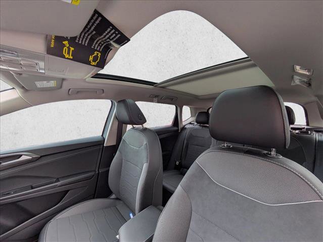 New 2026 Volkswagen Taos SE FWD image 17