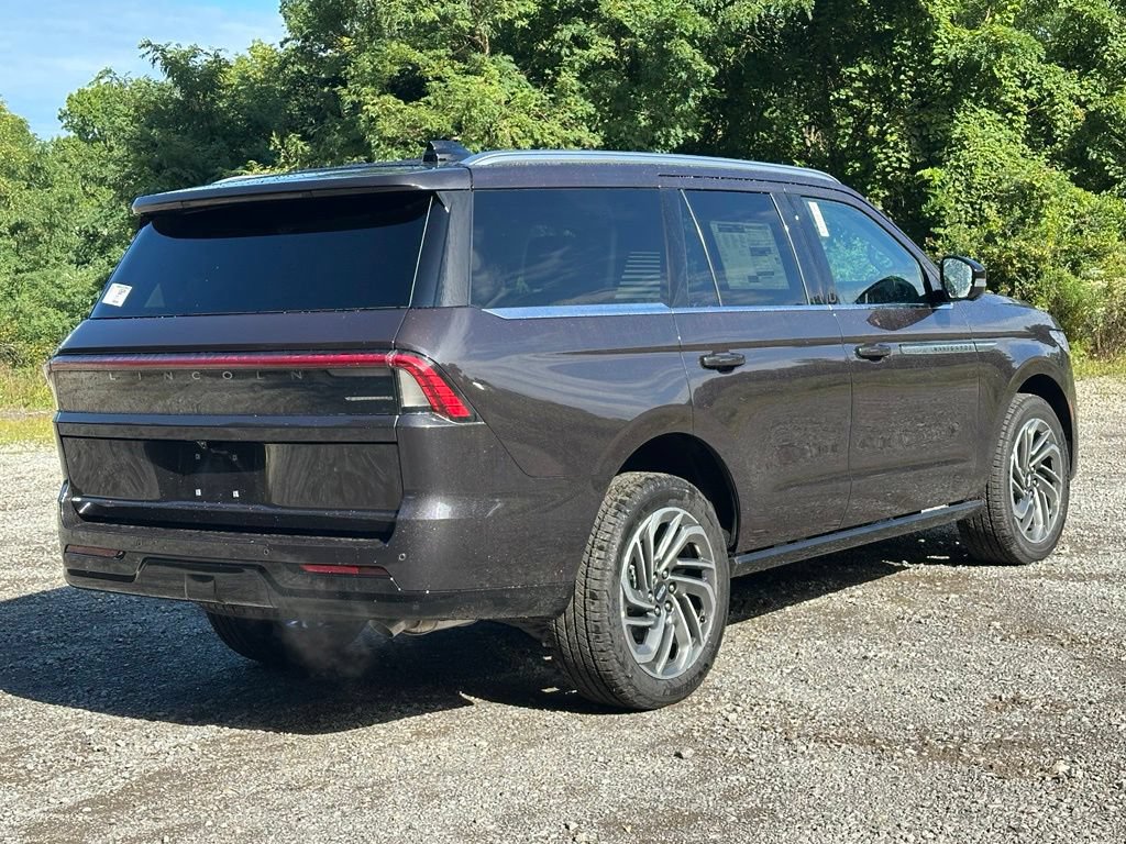 New 2027 Lincoln Navigator Reserve AWD/4WD image 35