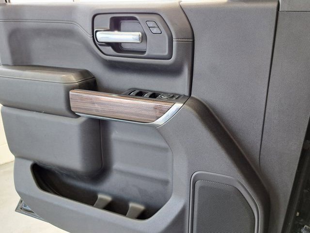 Used 2019 Chevrolet Silverado 1500 RST image 19