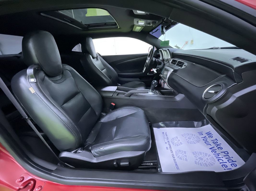 Used 2013 Chevrolet Camaro LT image 27
