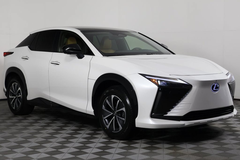 Certified 2023 Lexus RZ 450e Premium w/ Technology Package AWD/4WD image 3