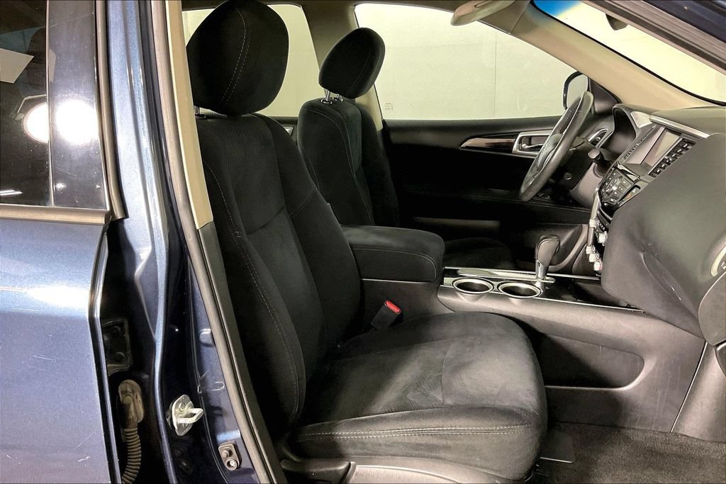Used 2015 Nissan Pathfinder SV w/ Cargo Package FWD image 9
