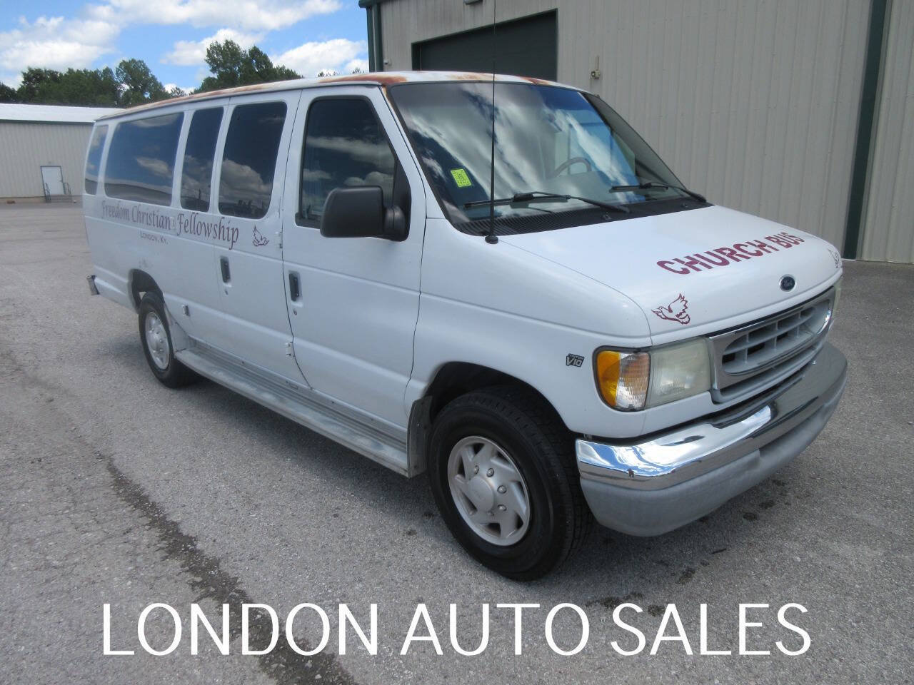 Used 2001 Ford E-350 and Econoline 350 XLT RWD image 7
