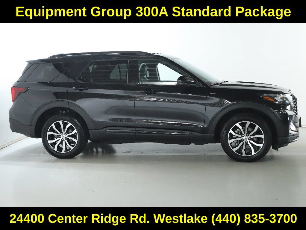 Used 2025 Ford Explorer ST-Line AWD/4WD image 11