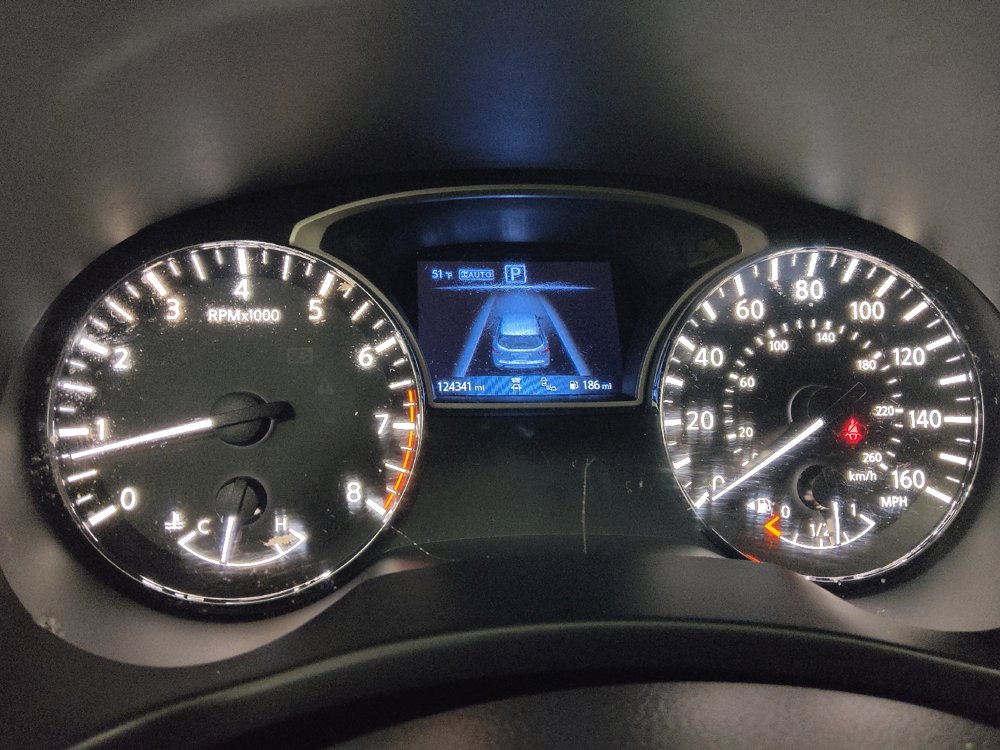 Used 2020 Nissan Pathfinder SV AWD/4WD image 23