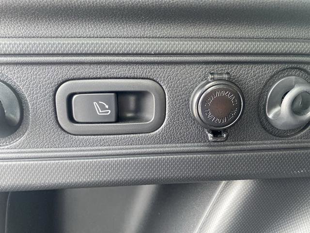 Used 2024 Subaru Forester Touring w/ Pop Package 2 image 18