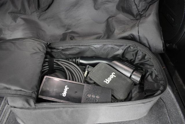 Used 2022 Jeep Wrangler Unlimited Sahara w/ Cold Weather Group image 39