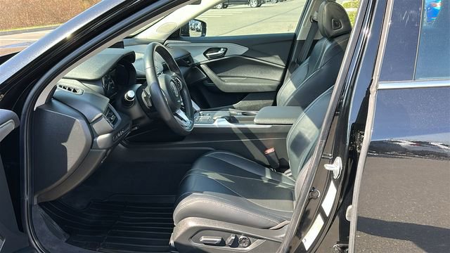 Used 2023 Acura TLX w/ Technology Package image 9