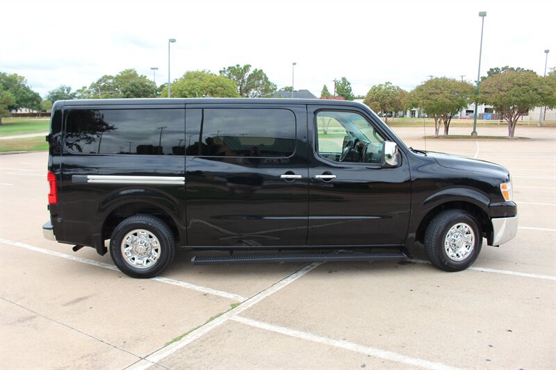 Used 2015 Nissan NV 3500 SL w/ Technology Package RWD image 5