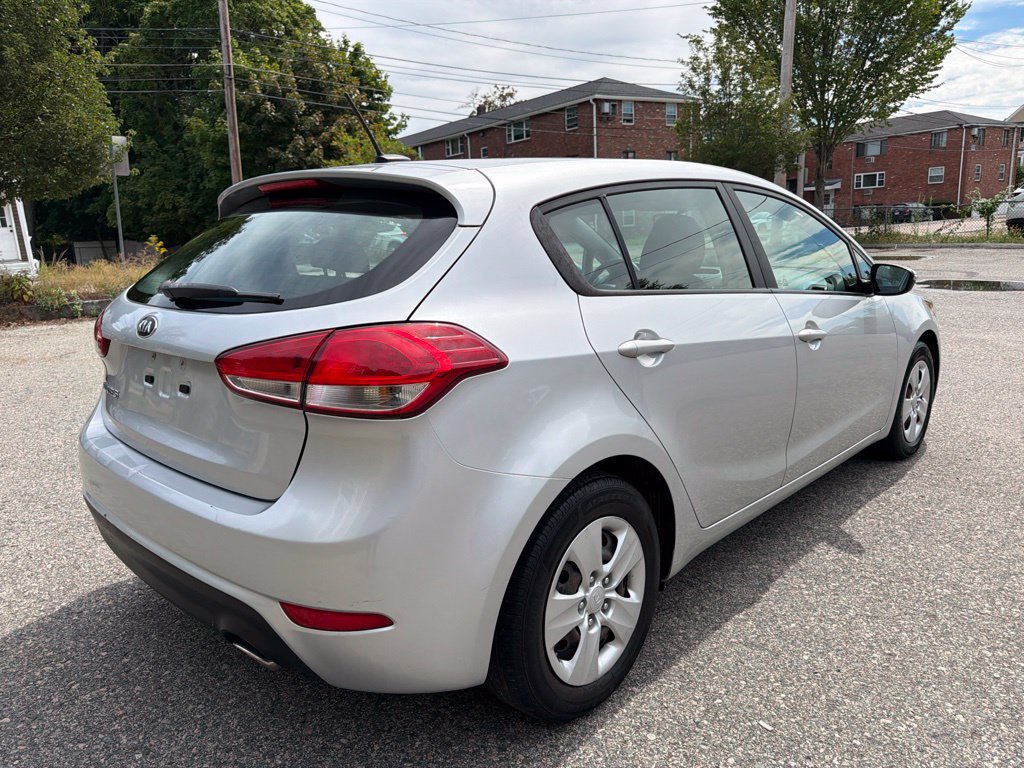 Used 2017 Kia Forte LX FWD image 6